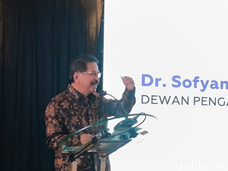 Anggota Dewan Penasihat Asosiasi Antariksa Indonesia (ARIKSA) Sofyan Djalil