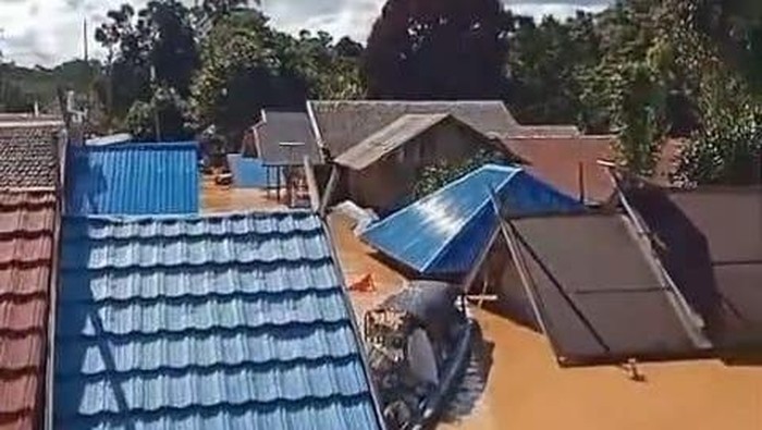 Banjir Kapuas Banjir bermula di Dusun Jakatan Masupa, dusun dari Desa Tumbang Manyarung. Kemudian meluas hingga ke 5 desa disekitarnya. Kejadian tersebut terjadi sejak Rabu (20/8).