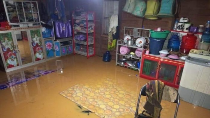 Banjir melanda lima desa di Kapuas, Kalteng.