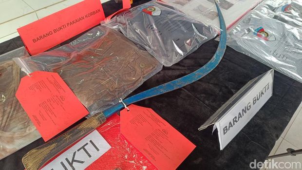 Barang bukti kasus tawuran maut di Jasinga Bogor. (Rizky/detikcom)