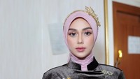 Celine Evangelista Kini Lebih Tenang dalam Bicara Celine Evangelista Kini Lebih Tenang dalam Bicara
