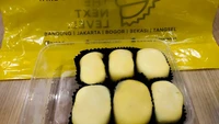 Belah Doeren menawarkan aneka dessert dari olahan durian. Mulaidari shoes durian, pancake durian, es krim durian, hingga durian sticky rice. Foto: Google Review/Neda Monica