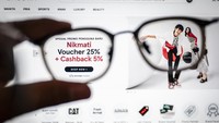 Pergeseran gaya hidup masyarakat menuju belanja daring semakin mempertegas peran e-commerce dalam perekonomian nasional. ANTARA FOTO/Aprillio Akbar