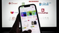 BI menjelaskan, pertumbuhan transaksi e-commerce ditopang oleh meningkatnya kepercayaan masyarakat terhadap sistem pembayaran digital, program promosi besar-besaran, serta jangkauan layanan logistik yang semakin luas. ANTARA FOTO/Aprillio Akbar