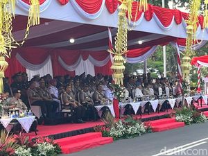 Kapolri Pimpin Upacara Hari Juang Polri di Surabaya