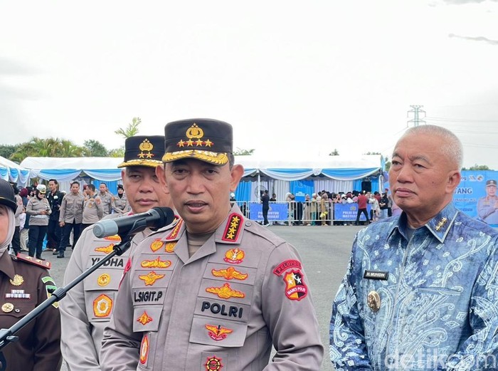 Kapolri Jenderal Listyo Sigit Prabowo menargetkan pembangunan 500 Satuan Pemenuhan Pelayanan Gizi (SPPG) di Indonesia. Menurutnya, saat ini sudah ada 458 SPPG yang dibangun Polri dengan estimasi penerima manfaat 1,6 juta jiwa.