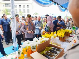 Kapolri Tinjau Gerakan Pangan Murah di Kalsel, Bantu Penyaluran SPHP