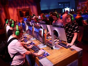 Video: Melihat Pameran Video Game Terbesar di Dunia