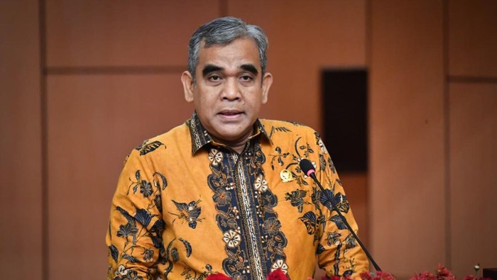 Ketua MPR RI Ahmad Muzani ketika membuka Seminar Konstitusi dengan tema Dialektika Konstitusi: Refleksi UUD NRI Tahun 1945 Menjelang 25 Tahun Reformasi Konstitusi di Gedung Nusantara V, Komplek Parlemen Senayan, Jakarta, Kamis (21/8/2025).