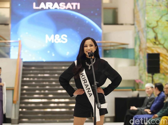 Kirana Larasati mengikuti 16 besar ajang Miss Universe Indonesia di Jakarta.