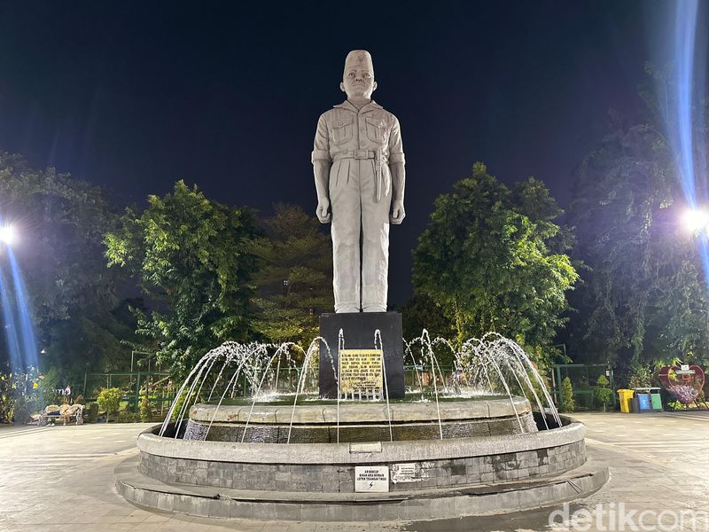 Kondisi Terkini Taman Apsari Usai Diperbaiki Pemprov Jatim Kondisi Terkini Taman Apsari Usai Diperbaiki Pemprov Jatim
