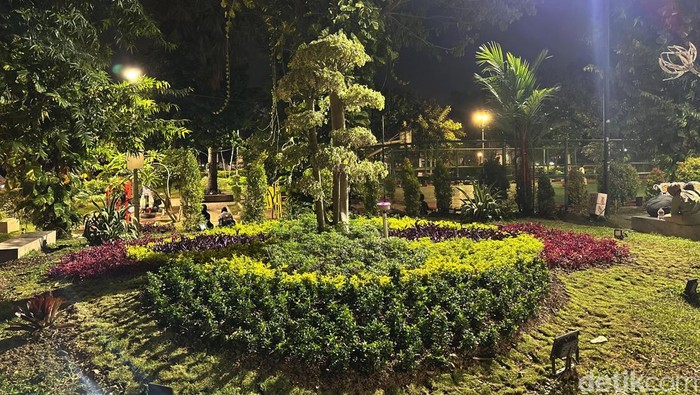 Kondisi Terkini Taman Apsari Usai Diperbaiki Pemprov Jatim Kondisi Terkini Taman Apsari Usai Diperbaiki Pemprov Jatim