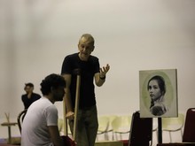 Melihat Proses Latihan Teater Bunga Penutup Abad