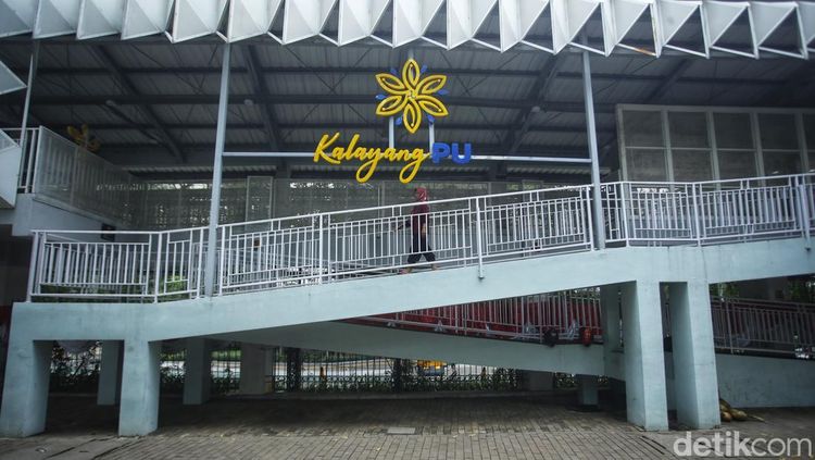 Menengok Kalayang PUPR, Kantin Melayang di Atas Trotoar