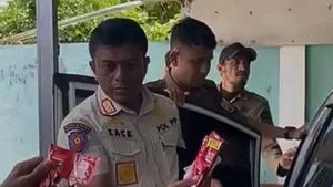 Video: Mobil Bergorden-Isi Kondom Terparkir di Hotel Disegel di Banda Aceh