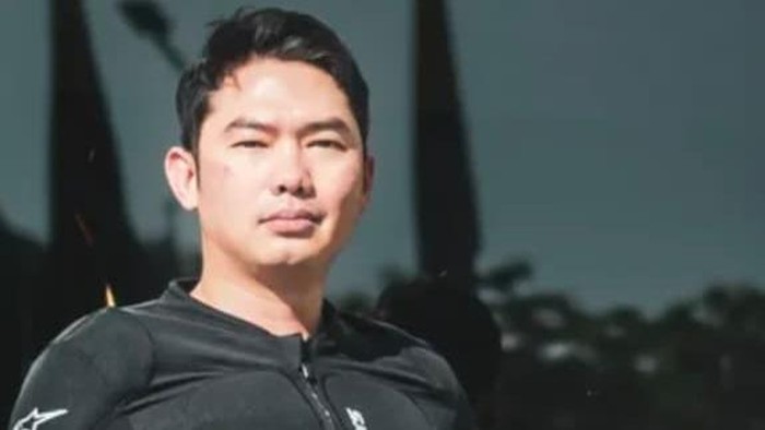 Mohamad Ilham Pradipta, Kepala Kantor Cabang Pembantu (KCP) sebuah bank di Jakarta dibunuh dan jasadnya dibuang di Bekasi.