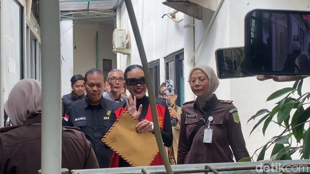 Sidang Nikita Mirzani Jadi Sorotan, Sinyal dan Akses Dibatasi