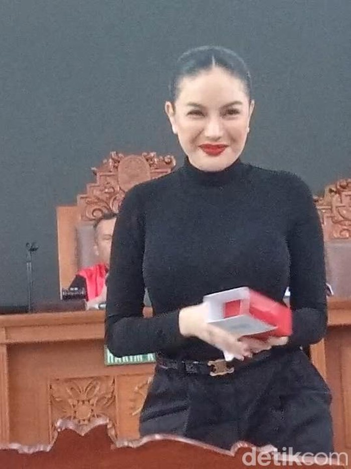 Nikita Mirzani