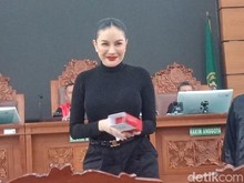 Nikita Mirzani Sebut Permintaan Uang ke Reza Gladys Cuma Candaan