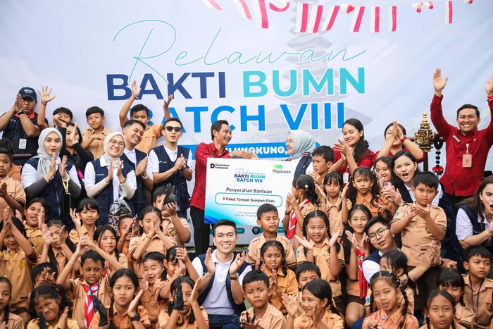 Pegadaian bersama para Relawan Bakti BUMN Batch VIII berkolaborasi untuk pembangunan Desa Aan