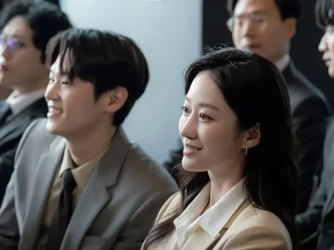 Pemain Drama Korea Beyond The Bar