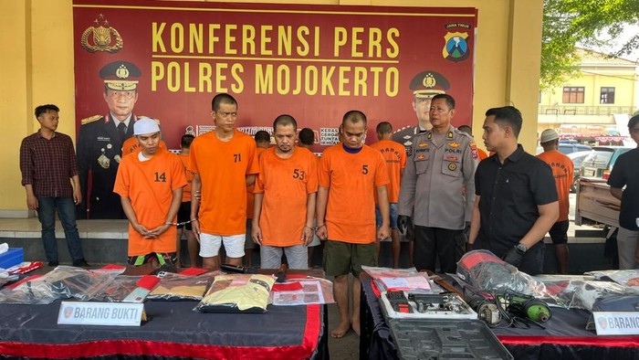 Pelaku pembobolan pabrik billet aluminium PT Hanjaya Perkasa Metals di Mojokerto