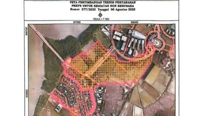 Peta pertimbangan teknis pertanahan PKPR yang berkaitan dengan pembangunan Stadion Untia Makassar.