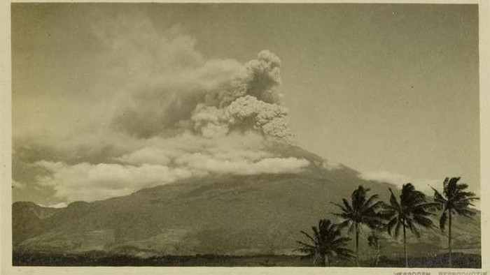 Potret Gunung Ciremai zaman dulu.
