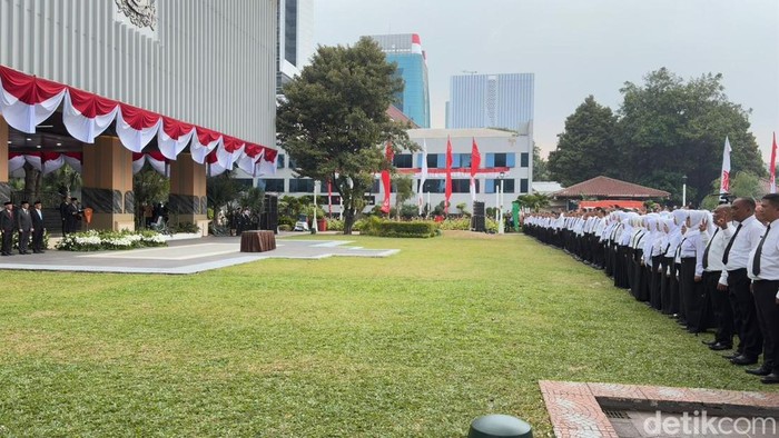 Pramono lantik 2 ribu pegawai honorer jadi PPPK Pemprov DKI Jakarta. (Brigitta/detikcom)