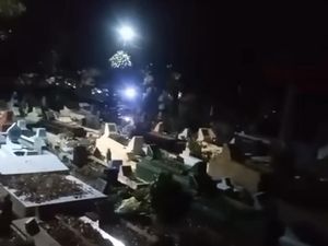 Bocah di Palembang Diduga Hilang di Area Pemakaman, Proses Pencarian Viral