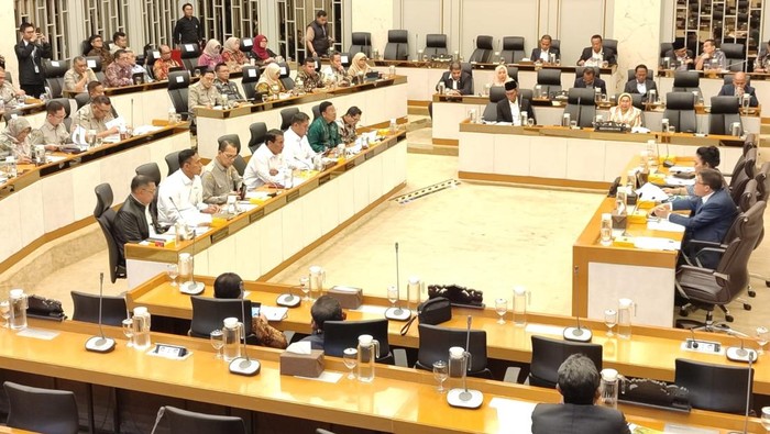 Rapat Menteri Pertanian dan Komisi IV DPR
