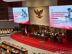 DPR Terima Surpres Penunjukan Wakil Pemerintah Bahas Revisi UU Haji