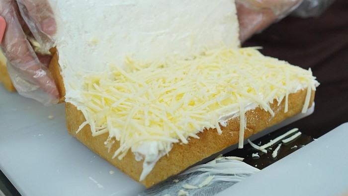 roti bakar bandung: Noni Lekker