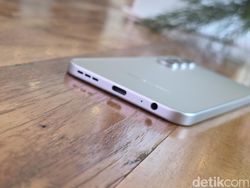 Unboxing Tecno Spark 40 Pro: HP Rp 1 Jutaan untuk Mobile Gaming