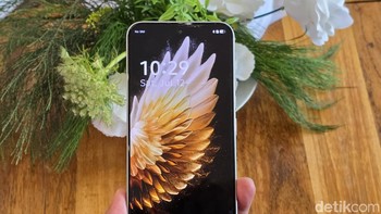 Tecno Spark 40 Pro dibanderol Rp 1.979.000. Foto: Adi Fida Rahman/detikINET