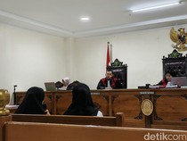 2 Terdakwa Pembeli-Pengedar Uang Palsu Jalani Sidang Putusan Hari Ini