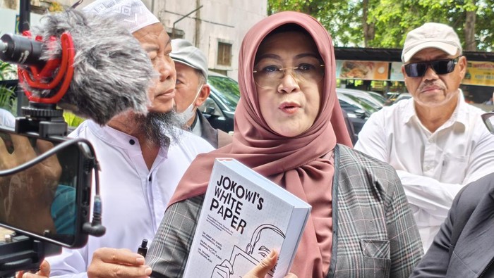 Tifa saat tiba di Polda Metro Jaya (Kurniawan/detikcom)