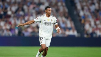 Trent di Real Madrid Jadi Gelandang Lagi?