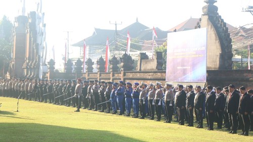 Upacara peringatan Hari Juang Polri 2025 di halaman depan Mapolda Bali, Kamis (21/8/2025). (Dok. Polda Bali)
