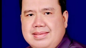 Adjie Soetama, pencipta lagu Hip Hip Hura, meninggal pada 21 Agustus 2025 karena komplikasi penyakit. Industri musik kembali kehilangan sosok penting. Foto: dok instagram Agus Wisman