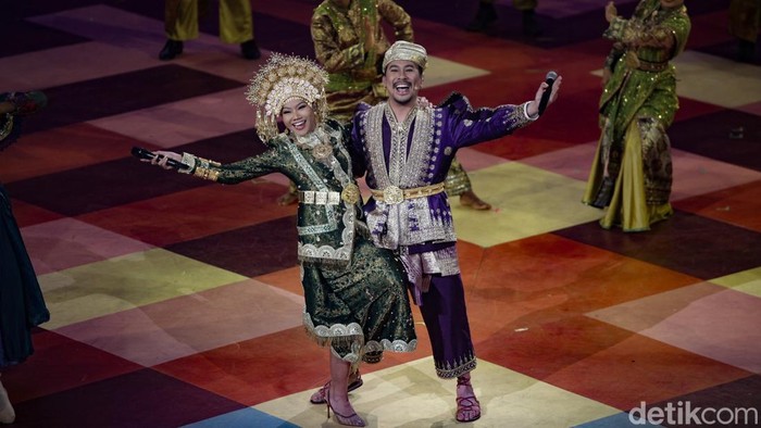 Pagelaran Sabang Merauke 2025 yang mengusung tema “Hikayat Nusantara” berlangsung megah di Indonesia Arena, Senayan, Jakarta, Jumat (22/8/2025).