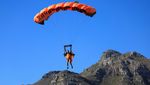 Aksi Wingsuit Afrika Selatan Pukau Dunia Ekstrem