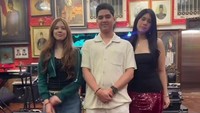 Almira dan Safeea foto bersama Al Ghazali. Foto: Instagram @annisayudhoyono