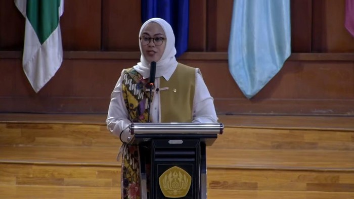 Anggota DPR RI Cellica Nurrachadian