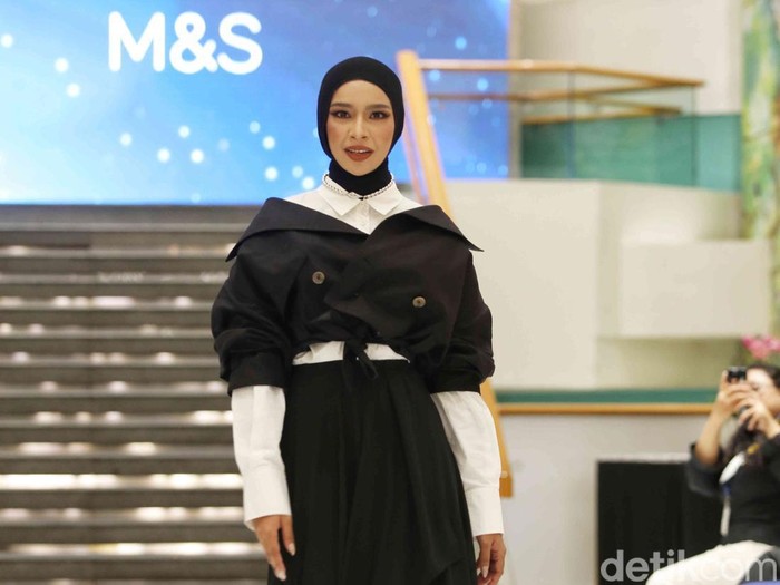 Baraba, Miss Universe Berhijab