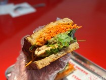 Resto Terbaru di Jaksel Punya Banh Mi hingga Mochi Cheesecake Teh Botol