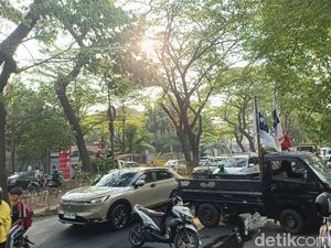 Ada Demo, Jalan Hertasning Makassar Masih Macet 1 Km Sore Ini