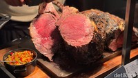 Olahan daging lainnya juga tersedia Tajima Wagyu Ribeye, Tomahawk Steak, hingga Smoked Wagyu Brisket yang punya aroma smokey yang khas. Foto: detikcom/Riska Fitria