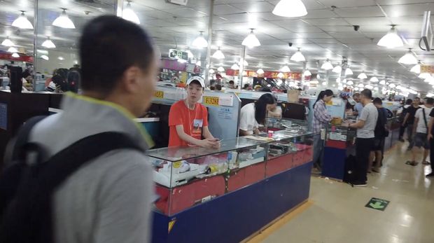 Feiyang Times di shenzhen. (Tangkapan Layar Youtube/steve lin)