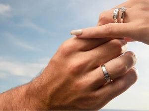 Couple vs Promise Ring, Mana yang Cocok Jadi Simbol Komitmen Cinta?
